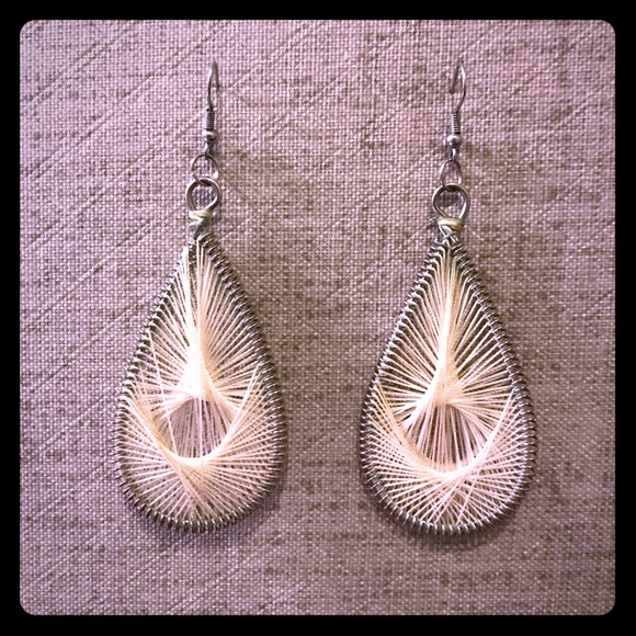 White Woven Earrings - Picture 1 of 1
